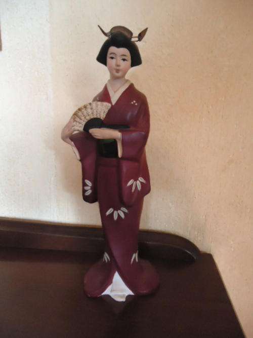 Royal Avon Chinese lady