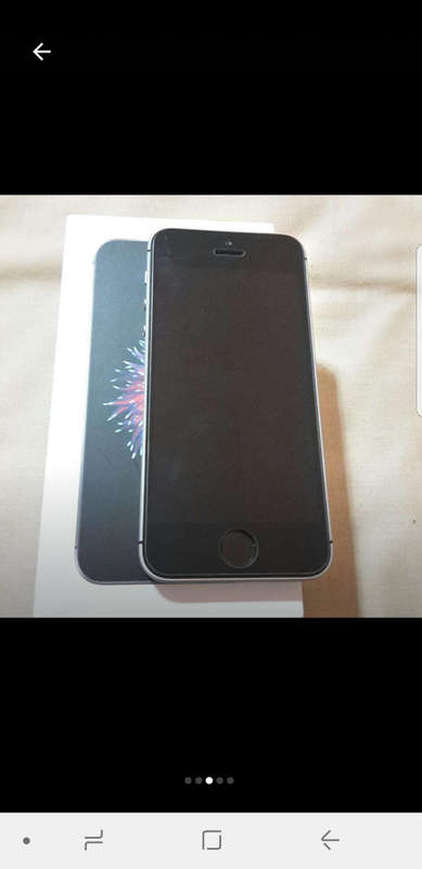 iphone se 32gb demo space grey 10/10 with all accessories