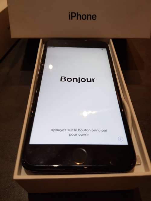 Iphone 7plus matte black 32gb 7.5/10