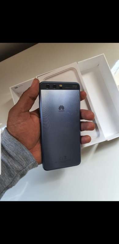 huawei p10 64gb with box and charger