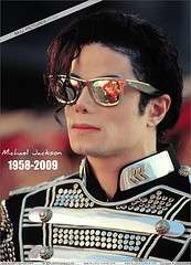 35 PROFESSIONAL BACKING TRACKS FOR THE SOLO ARTIST - Vol 32 (MICHAEL JACKSON)