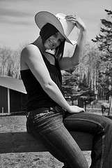 30 PROFESSIONAL BACKING TRACKS FOR THE SOLO ARTIST - Vol 11 (ALL FEMALE COUNTRY)