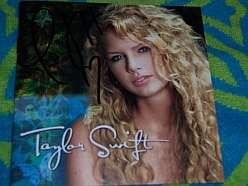 36 PROFESSIONAL BACKING TRACKS FOR THE SOLO ARTIST - Vol 13 (TAYLOR SWIFT)