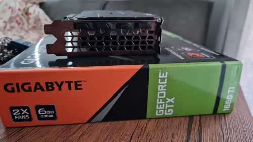 Gigabyte GeForce GTX 1660 Ti WINDFORCE OC 6GB GPU (2x 100mm large fans) Graphics Card