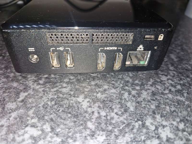 Intel NUC DC3217IYE (Please Read)