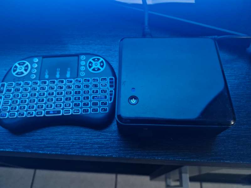 Intel NUC DC3217IYE (Please Read)