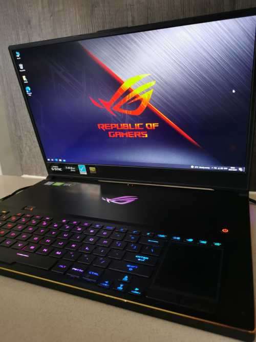 ASUS ROG Zephyrus S17