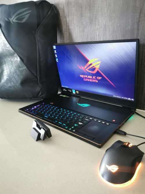 ASUS ROG Zephyrus S17