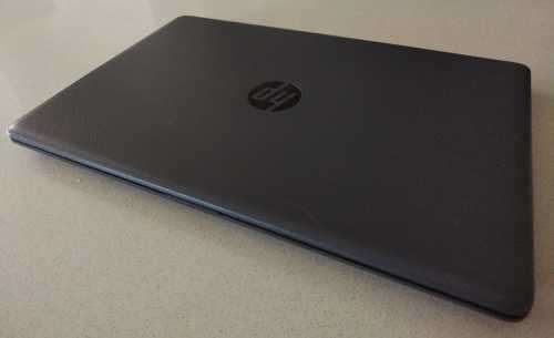 Core i5 8th gen HP 250 G7  DEMO Laptop 8G/1TB HD/UHD Graphics /Office 21/2y wnty and FREE BAG