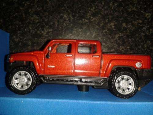 Maisto - Fresh Metal - Power Racer - Motorized -HUMMER H3T DOUBLE/CAB