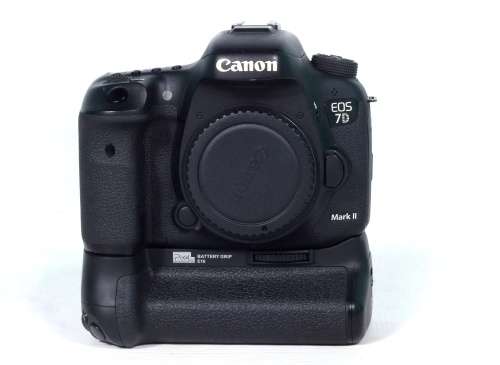 Canon EOS 7D mark II body + lenses