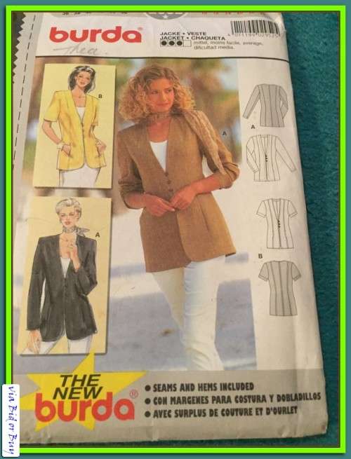 PATTERN BURDA 2952 (UNCUT) : JACKET (SIZES 10 - 20)