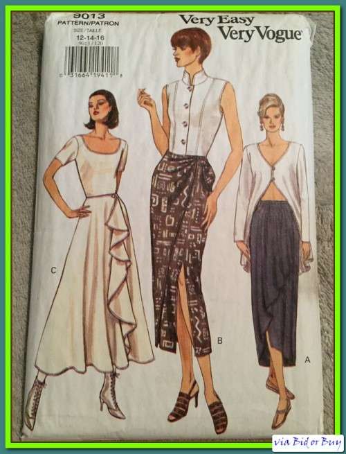 PATTERN VOGUE 9013 - SKIRT (UNUSED)(SIZE 6 - 22)