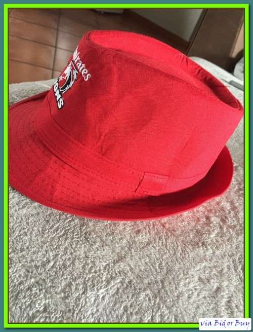 RUGBY - EMIRATES LIONS HAT (GOOD AS NEW!!)
