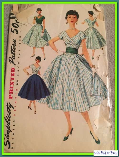 PATTERN SIMPLICITY 1123 - DRESS (SIZE 11/12/13/14/15/16/18)