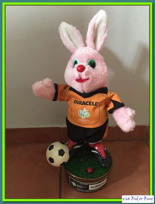 DURACELL BUNNY FIFA GERMANY 2006 WORLD CUP PROMO ITEM (47CM)