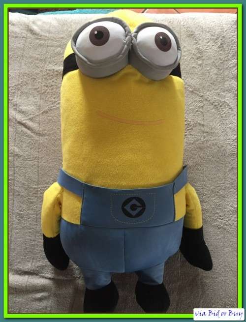 MINION (26 INCHES ) AS PER PIC - LIKE NEW