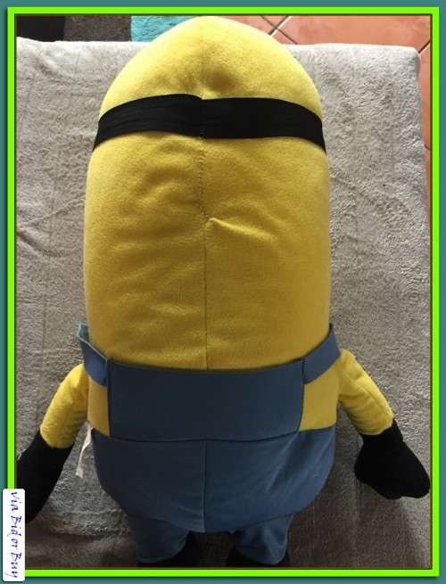 MINION (26 INCHES ) AS PER PIC - LIKE NEW