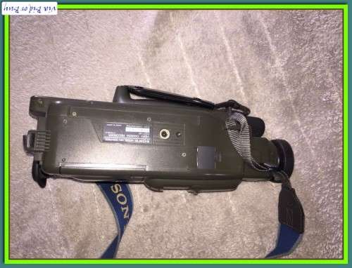 SONY HANDYCAM CCD-F350E AUTOFOCUS/AUTOLOCK (IN WORKING CONDITION)