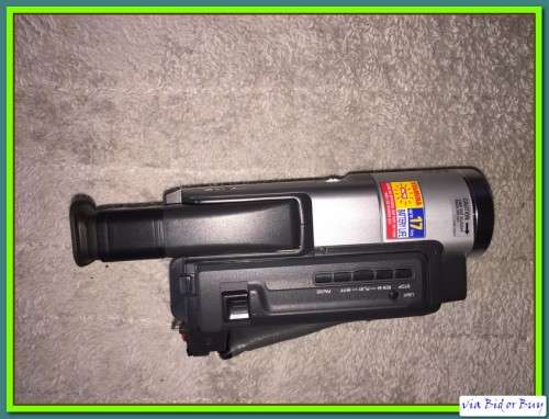 SONY HANDYCAM VISION CCD-TRV78E PAL 8MM ANALOG CAMCODER IN WORKING CONDITION