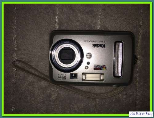 KODAK EASYSHARE CAMERA CX7525 - IN WORKING CONDITION, REFER PICS