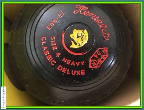 HENSELITE LAWN BOWLS - SIZE 4 "HEAVY" (AS PER PICS)