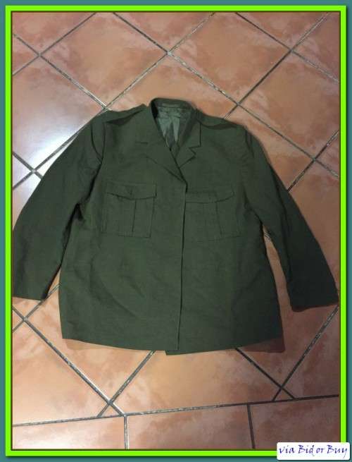 SADF - STEPOUT JACKET SIZE SS122 STILL GOT STICKERS ON