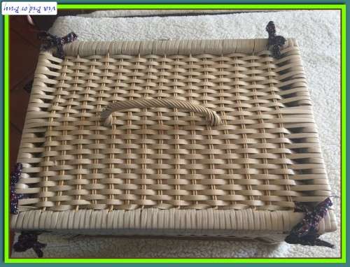 PICNIC BASKET (AS PER PICS) AS NEW