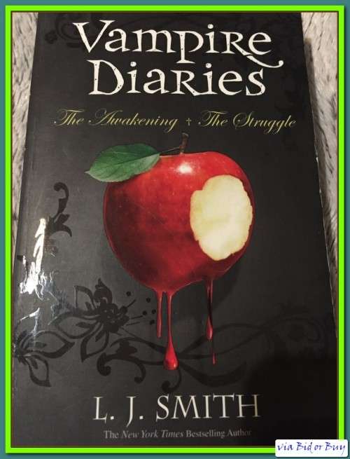 BOOK - VAMPIRE DIARIES: THE AWAKENING/ THE STRUGGLE - L. J. SMITH