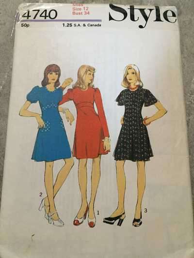 PATTERN STYLE 4740 - JUNIOR PETITES AND MISSES' DRESS (SIZE 12, 7-13JP, 10-16)