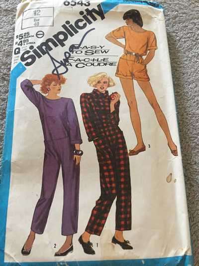 PATTERN SIMPLICITY 6543 - LOOSE FITTING JUMPSUIT IN 2 LENGTHS (SIZE 12, 8-14)