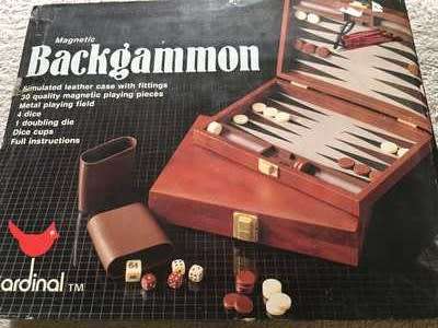 VINTAGE - MAGNETIC BACKGAMMON (MADE IN TAIWAN) OLD TOY SHOP FIND