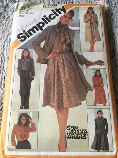 PATTERN SIMPLICITY 5238 - SKIRT/PANTS/PULLOVER BLOUSE/JACKET (SIZE 16)