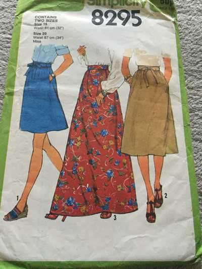 PATTERN SIMPLICITY 8295 (VINTAGE) - SKIRT (SIZE 18 & 20)