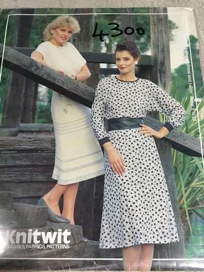PATTERN KNITWIT 4300 - T-SHAPED DRESS AND T-SHIRT (SIZE 6-22)