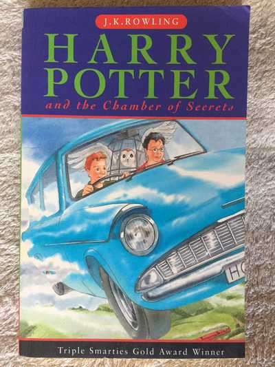 BOOK (SOFT COVER) - HARRY POTTER AND THE CHAMBER OF SECRETS