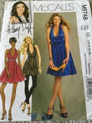 PATTERN MCCALL'S M5748 (HILARY DUFF) - DRESS (SIZE 12-18)