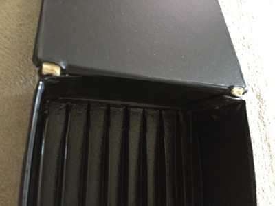 VINTAGE CASSETTE TAPE HOLDER CASE (AS PER PICS) HOLDS 16 TAPES