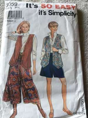 PATTERN SIMPLICITY 8059 - SPLIT SKIRT AND VEST (SIZE PETITE TO X-LARGE)