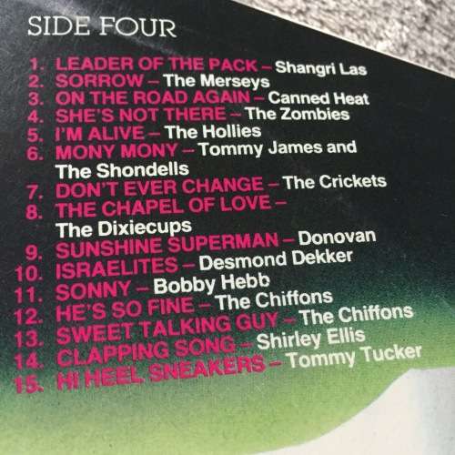 LP VINYL - 60 HITS OF THE SIXTIES (DOUBLE ALBUM)