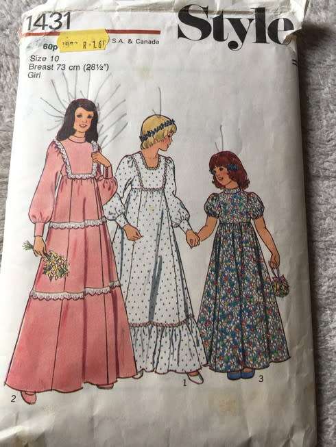 PATTERN STYLE 1431 (VINTAGE) - CHILD'S AND GIRLS' BRIDESMAID DRESS (SIZE 10)