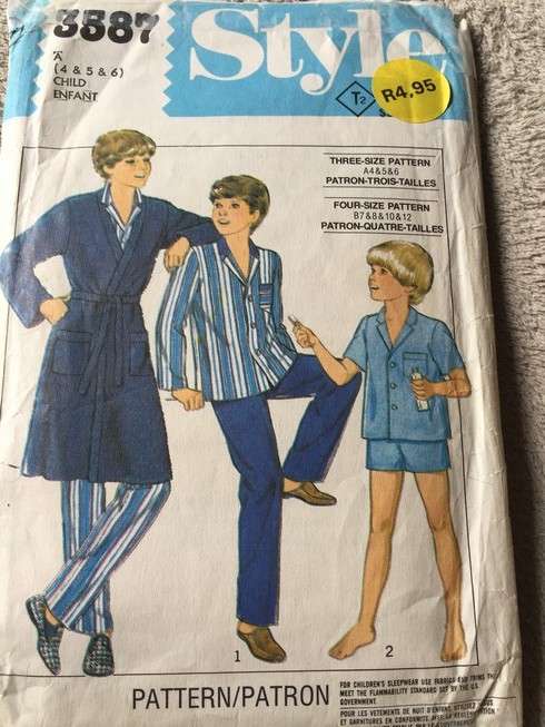 PATTERN STYLE 3587 - CHILD'S AND BOYS' PAJAMAS AND DRESSING GOWN (SIZE 4/5/6)