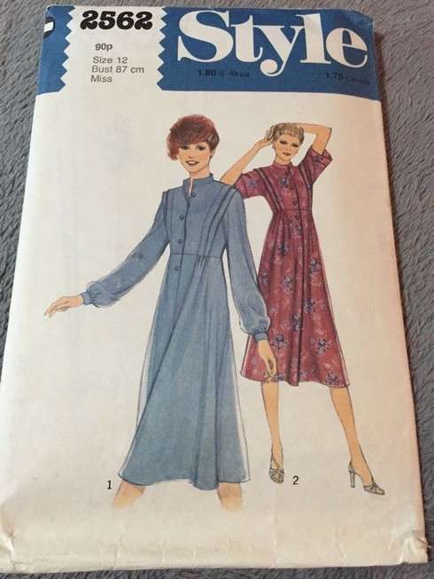 PATTERN STYLE 2562 (VINTAGE) - DRESS (SIZE 12)