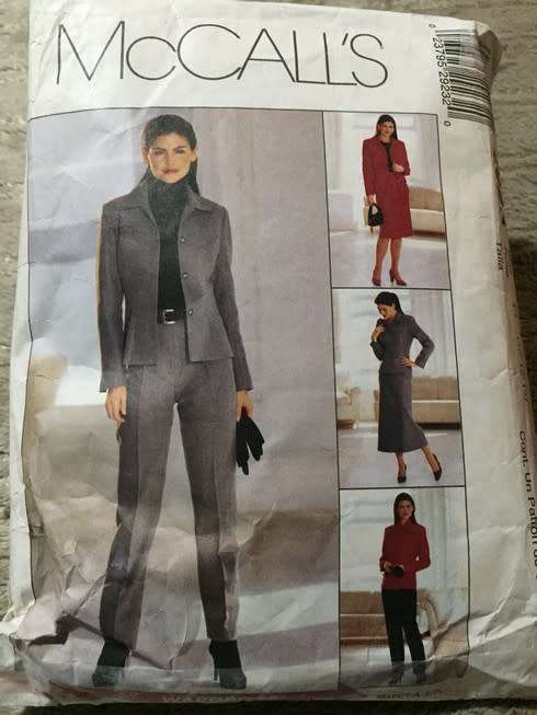 PATTERN MCCALL'S 2923 - NON STOP WARDROBE (SIZE 10-12-14)