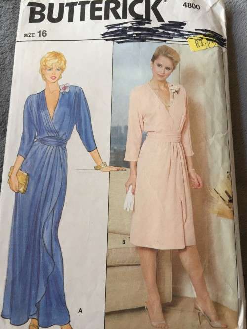 PATTERN BUTTERICK 4800 - DRESS AND CUMMERBAND (SIZE 16)