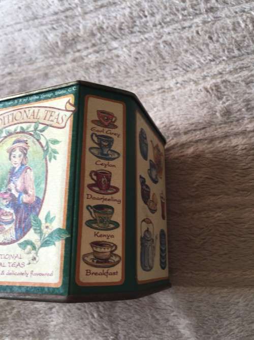TIN - TRADITIONAL AND HERBAL TEAS