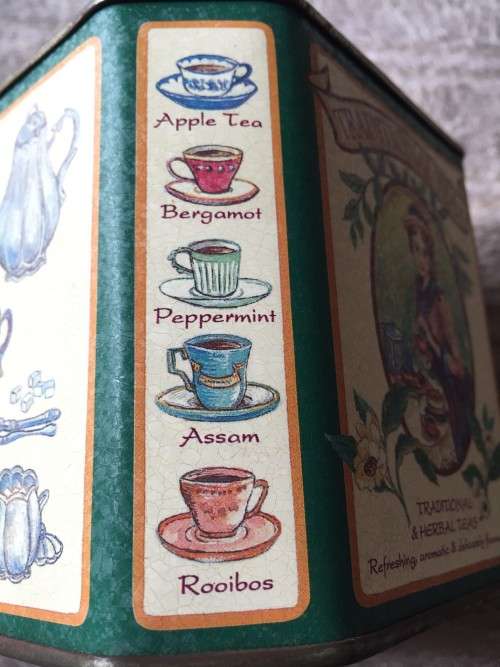 TIN - TRADITIONAL AND HERBAL TEAS