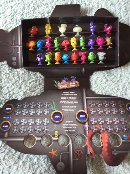 PICK N PAY STIKEEZ CREATURES OF THE DEEP IN HOLDER (COMPLETE)