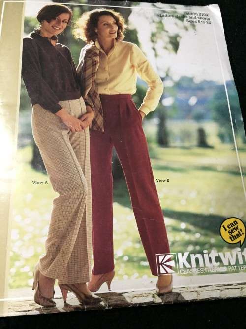 PATTERN KNITWIT 2100 - LADIES SLACKS AND SHORTS (SIZE 6-22)