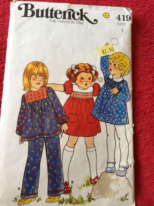 PATTERN BUTTERICK 419 - TODDLERS' DRESS AND PANTS (SIZE 1/2)